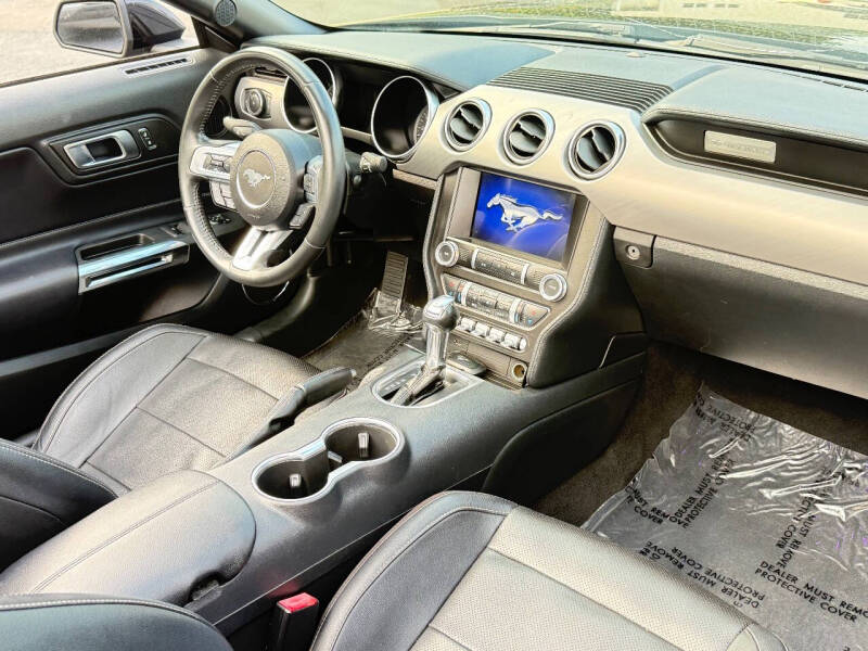 2022 Ford Mustang EcoBoost Premium