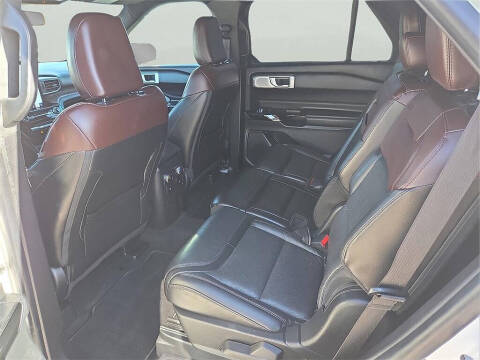 2022 Ford Explorer Platinum