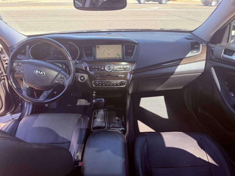 2014 Kia Cadenza Premium