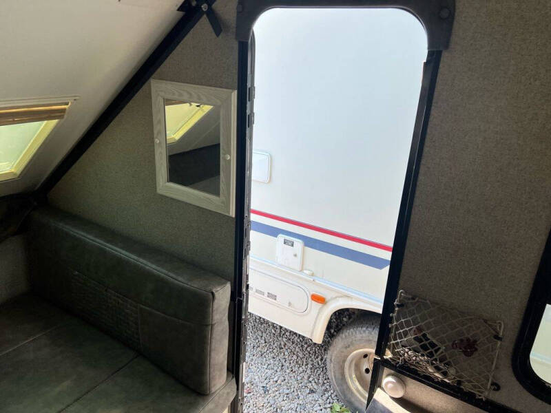 2019 Flagstaff Camping Trailer