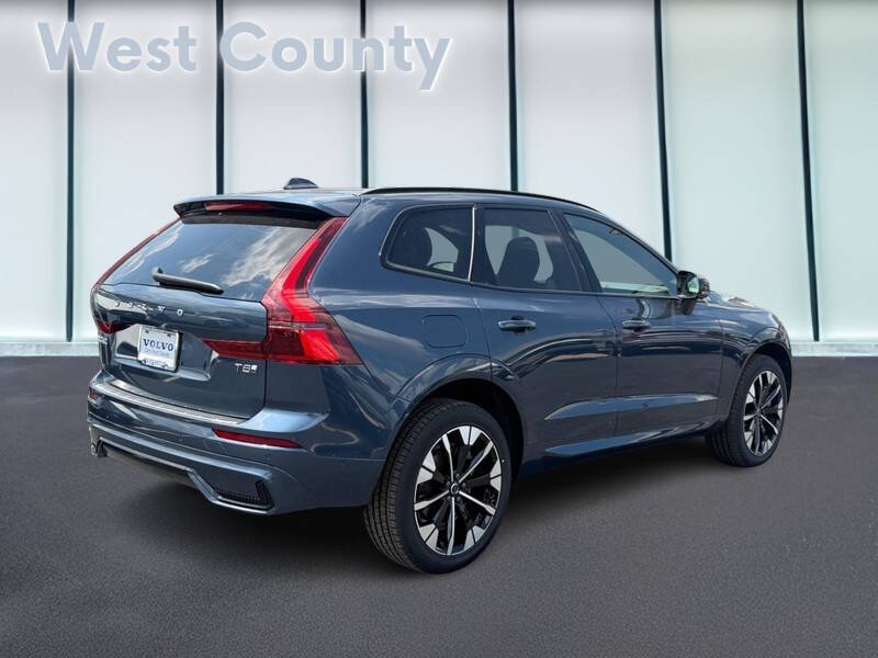 2026 Volvo XC60 T8 Plus