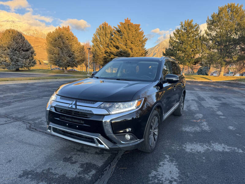 2019 Mitsubishi Outlander SEL's photo