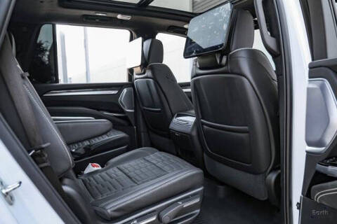 2025 Cadillac Escalade-V