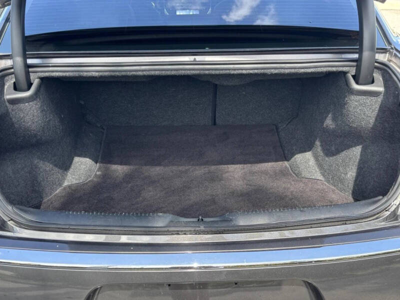 2019 Chrysler 300 Limited