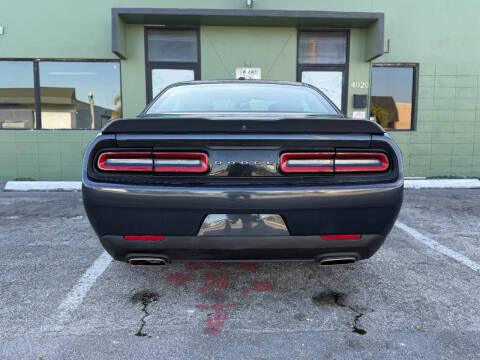 2019 Dodge Challenger SXT