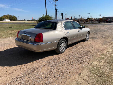 2003 Lincoln Town Car Executive