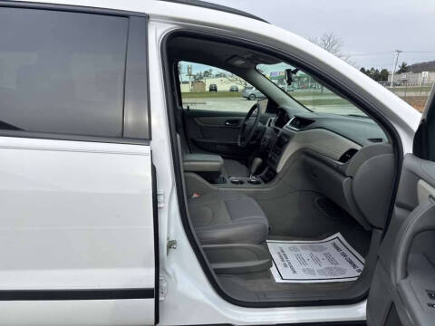 2017 Chevrolet Traverse LS