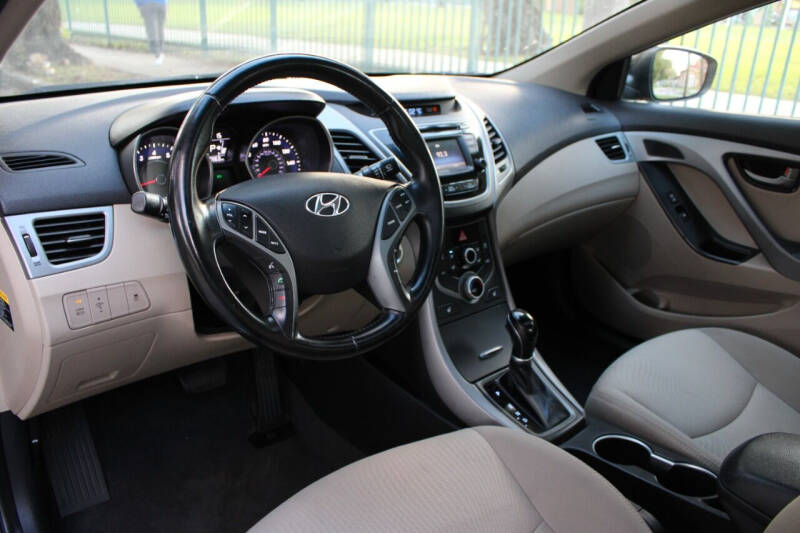 2016 Hyundai Elantra Value Edition photo 15