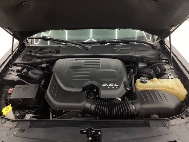 2017 Dodge Challenger SXT