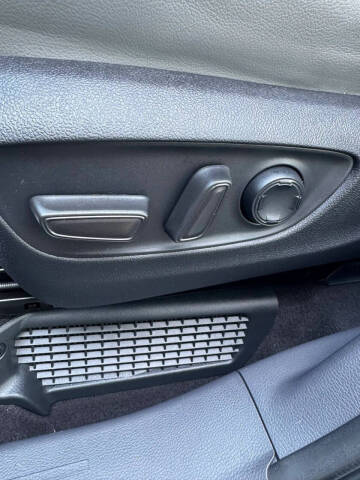 2022 Toyota Sienna XLE 7-Passenger