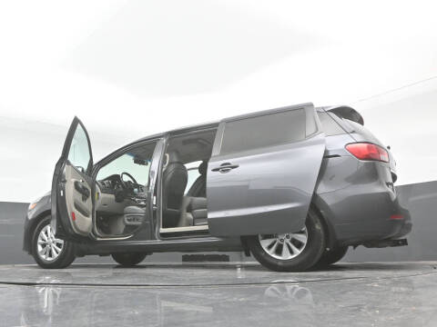 2017 Kia Sedona LX