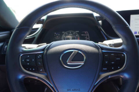 2025 Lexus ES 350