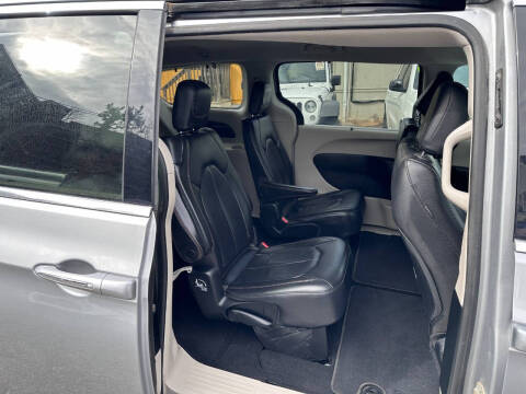 2018 Chrysler Pacifica Touring L