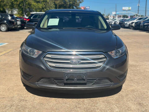 2017 Ford Taurus SE