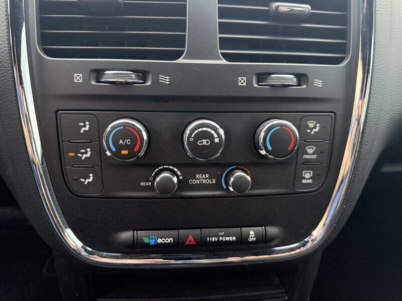 2016 Dodge Grand Caravan American Value Package