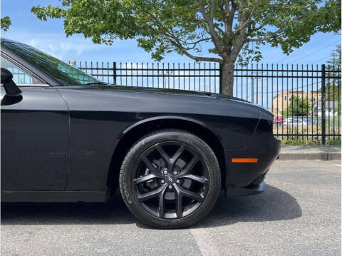 2021 Dodge Challenger SXT
