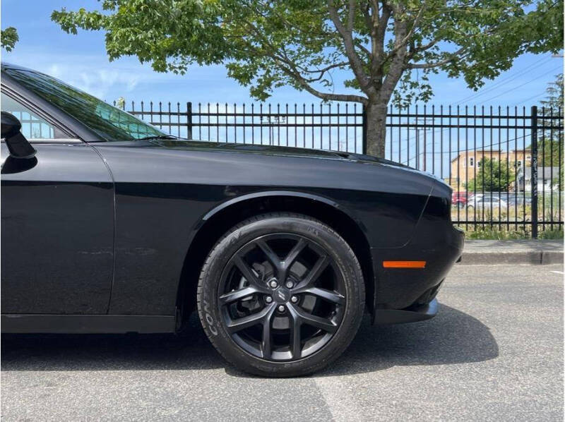 2021 Dodge Challenger SXT