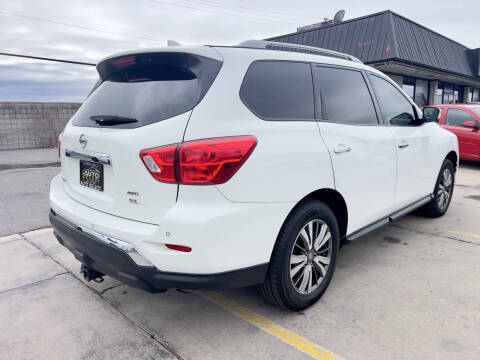2019 Nissan Pathfinder SL