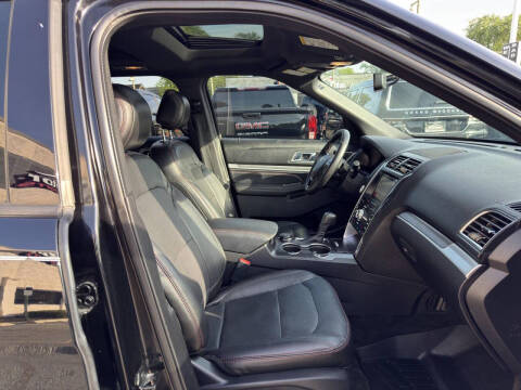 2017 Ford Explorer Sport