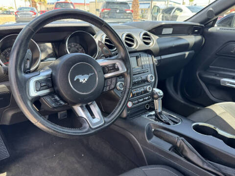 2016 Ford Mustang V6