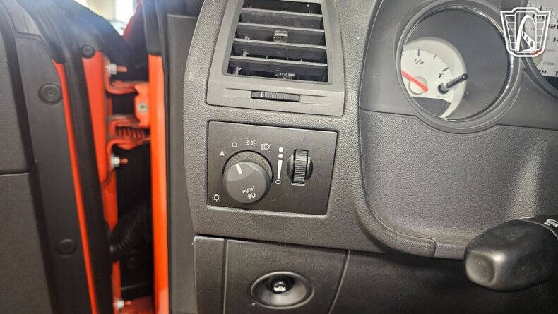 2009 Dodge Challenger SRT8