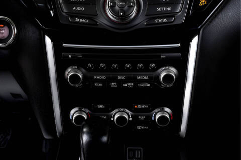 2019 Nissan Pathfinder SV