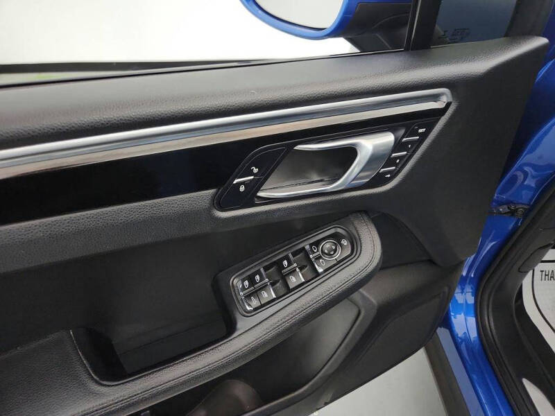 2018 Porsche Macan S