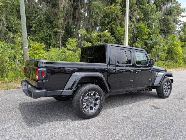 2026 Jeep Gladiator Sahara