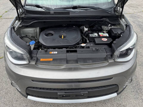 2017 Kia Soul +