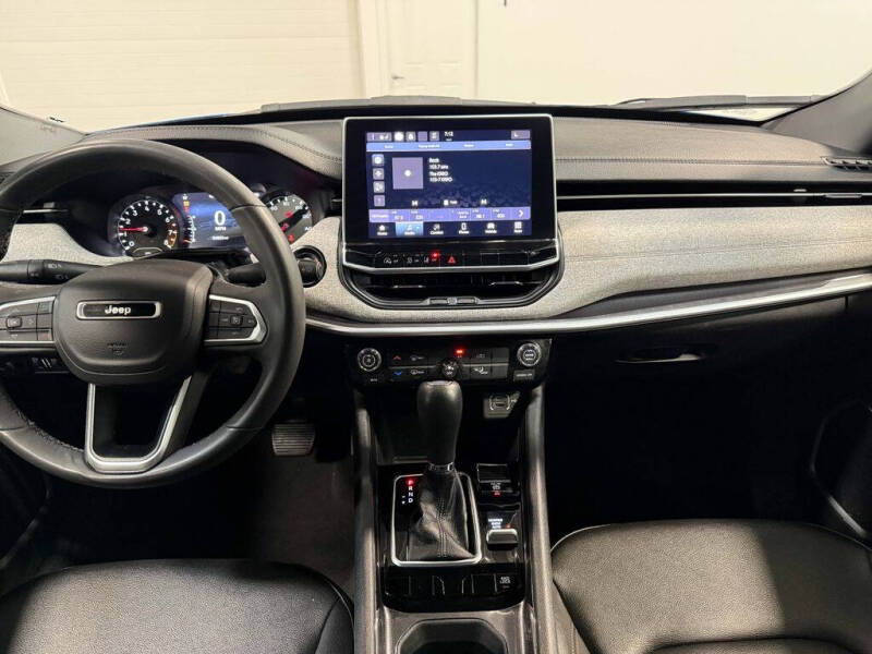 2024 Jeep Compass Latitude Lux