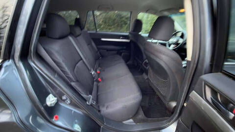 2011 Subaru Outback 2.5i Premium