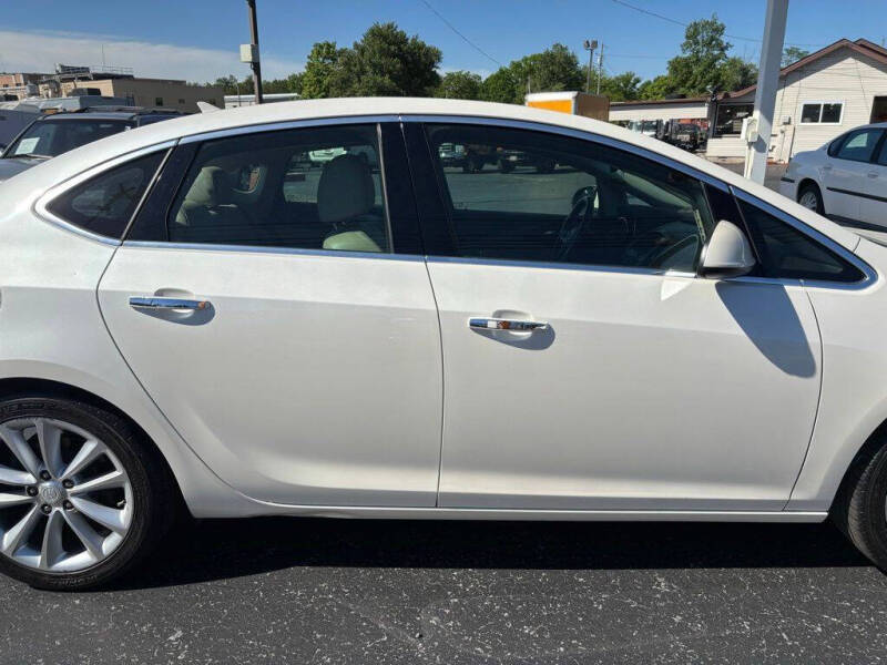 2012 Buick Verano Leather Group