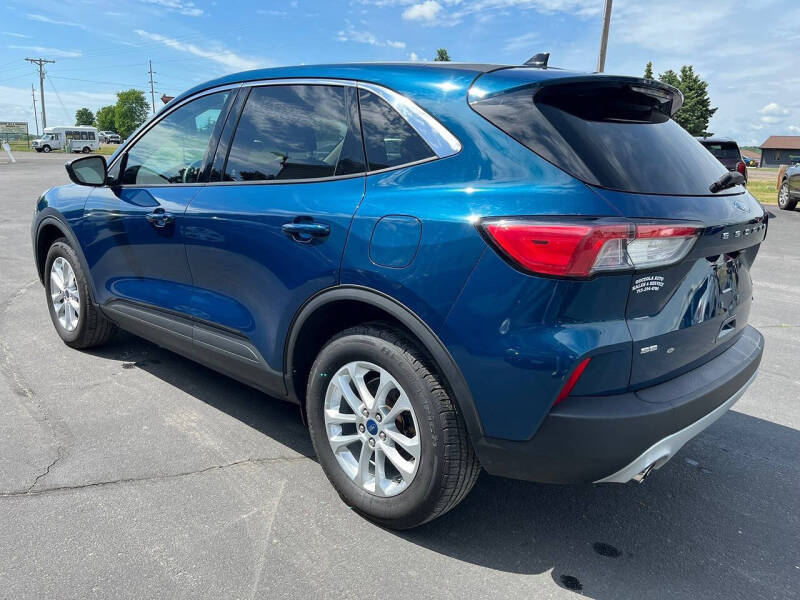 2020 Ford Escape SE