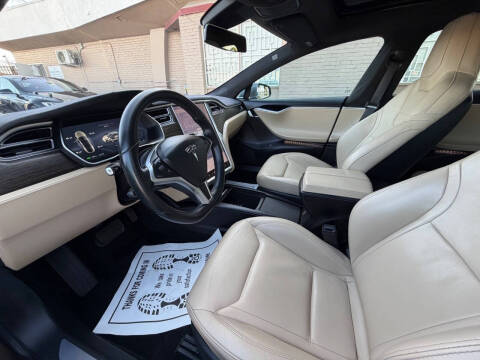 2016 Tesla Model S 90D