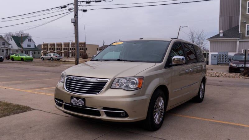 2011 Chrysler Town and Country for sale at Corridor Motors in Cedar Rapids IA