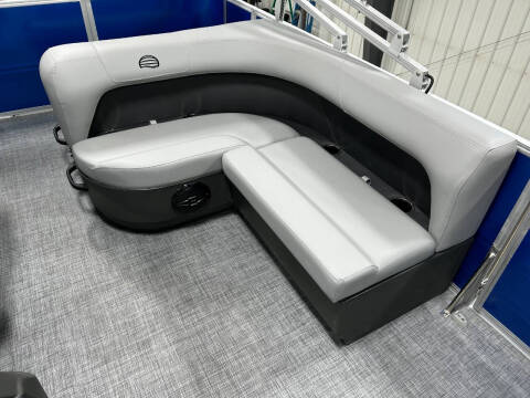 2026 Sun Tracker PARTY BARGE 18 FT PARTY