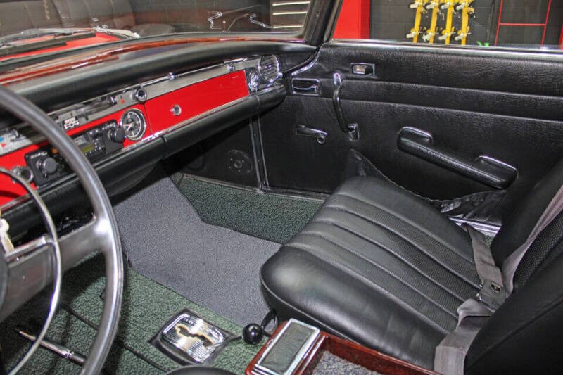 1969 Mercedes-Benz 280-Class