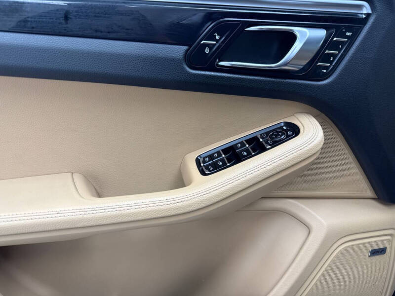 2018 Porsche Macan S