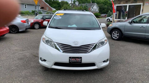 2012 Toyota Sienna