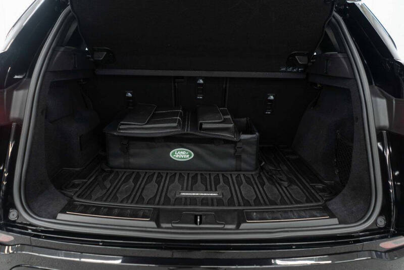 2023 Land Rover Range Rover Evoque P300 R-Dynamic HST