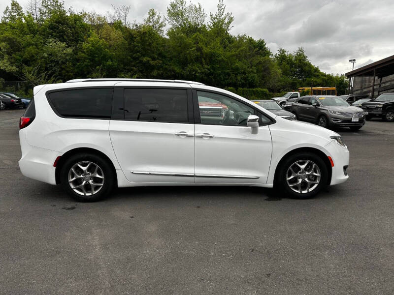 2018 Chrysler Pacifica Limited