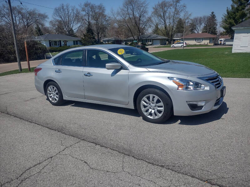 2013 Nissan Altima for sale at Magana Auto Sales Inc in Aurora IL