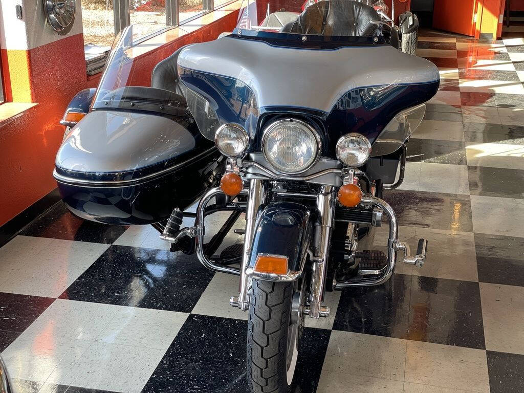 2001 Harley-Davidson FLHTCI - Electra Glide C 26