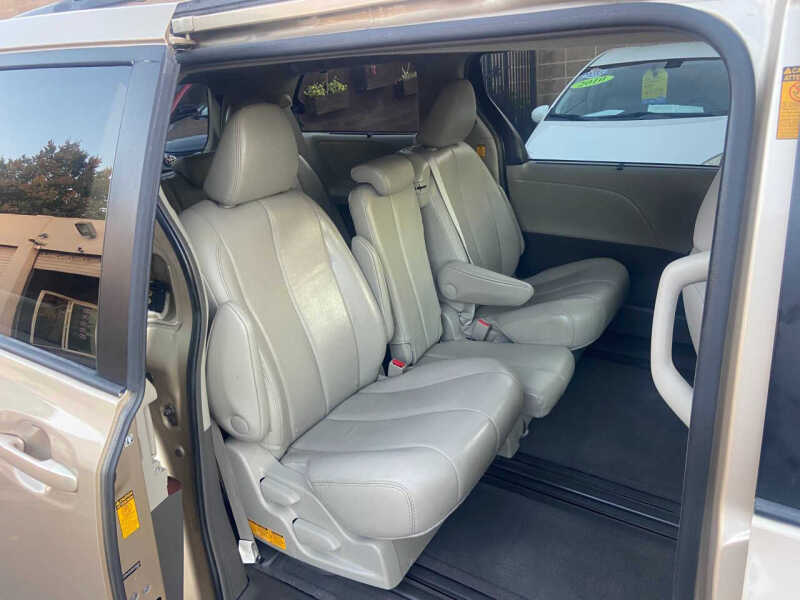 2013 Toyota Sienna