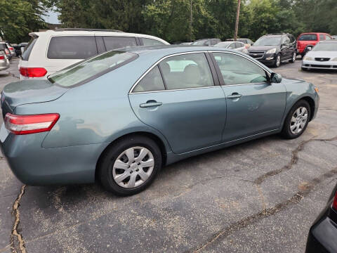2010 Toyota Camry LE