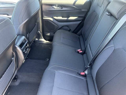 2026 Jeep Grand Cherokee Laredo X