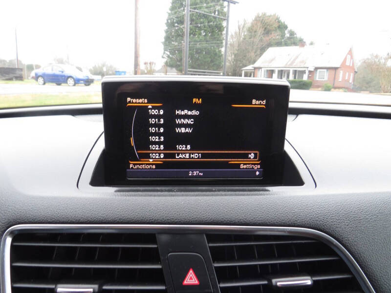 2015 Audi Q3 2.0T quattro Premium Plus