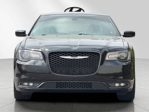 2018 Chrysler 300 S