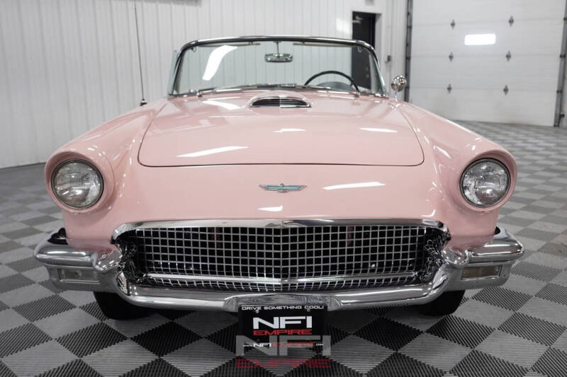 1957 Ford Thunderbird