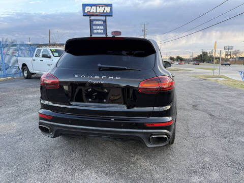 2017 Porsche Cayenne